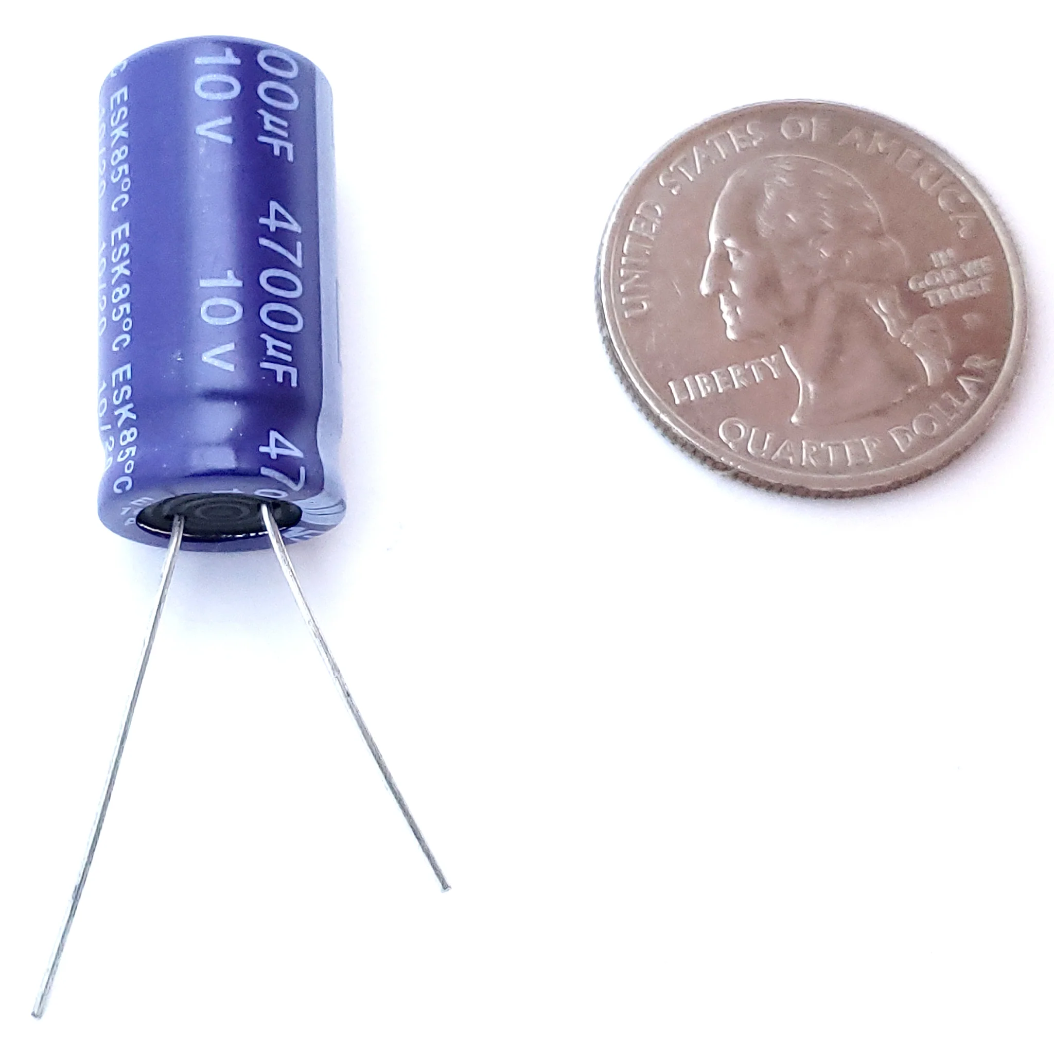 4700uF 10 Volt Electrolytic Capacitor - Image 2