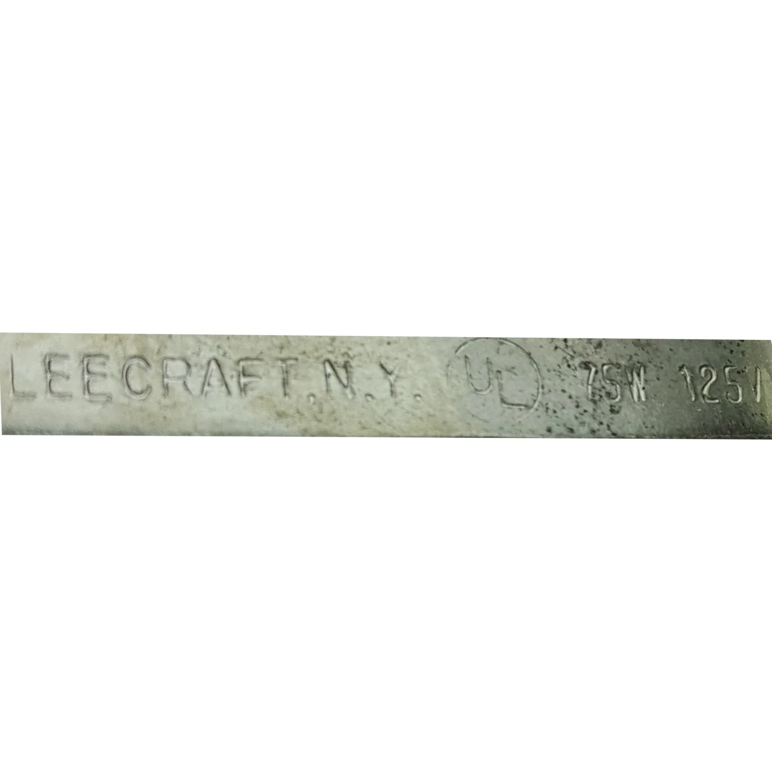C9 Intermediate (E17) Light Bulb Socket - With Solder Tabs - Image 4