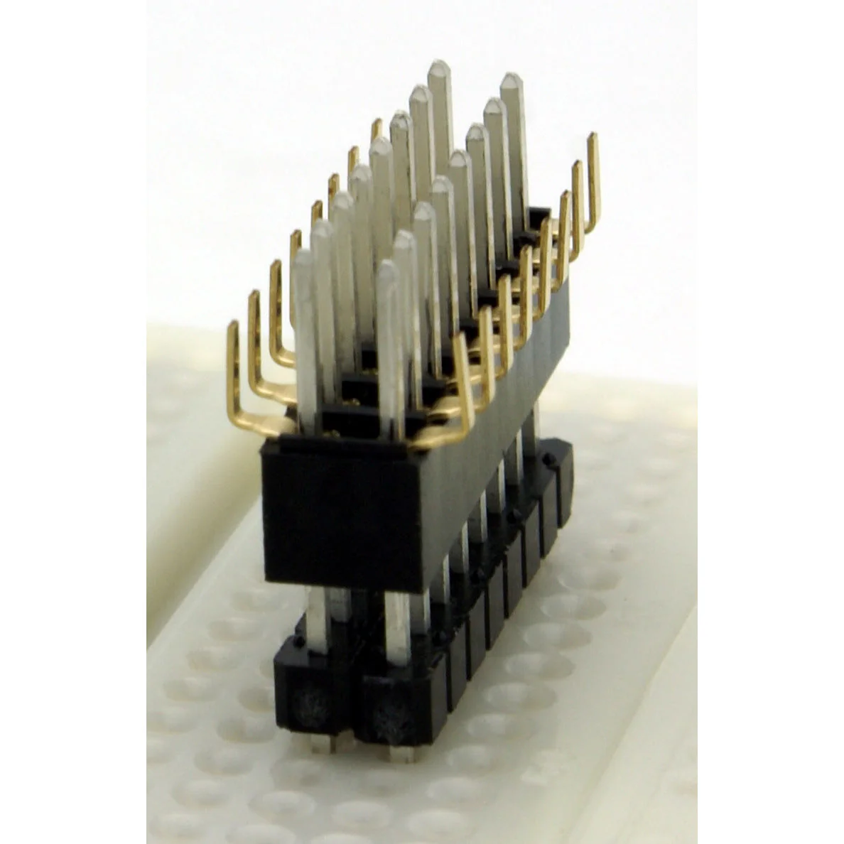 16-pin Dual-Row Female Header, 0.1″ Pitch, Spans Breadboard Gap (D147) - Image 5